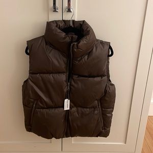 Old Navy Quilted Puffer Vest